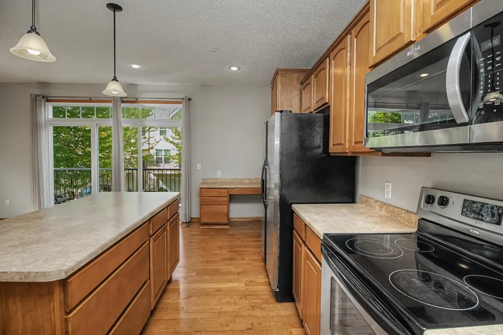 3721 Hazel Trail #A Woodbury, MN 55129
