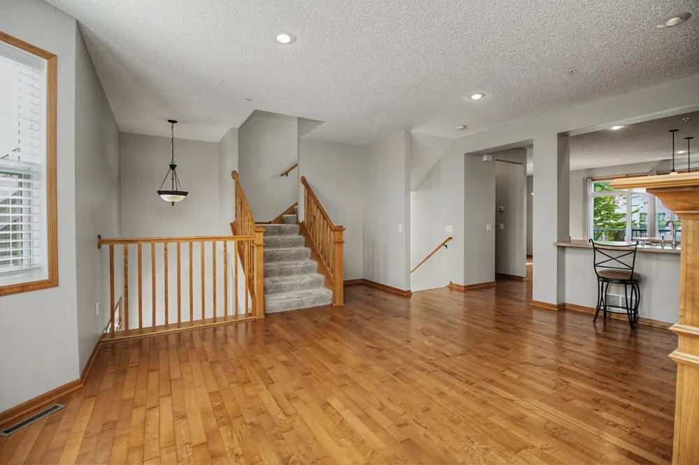 3721 Hazel Trail #A Woodbury, MN 55129