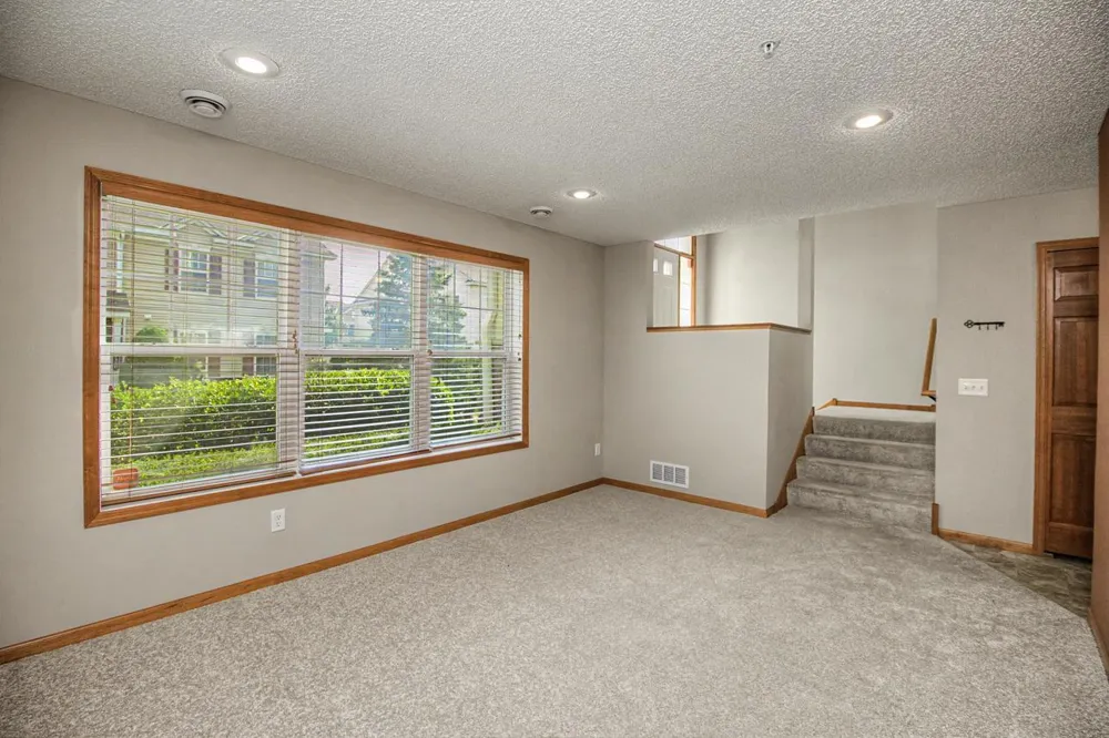3721 Hazel Trail #A Woodbury, MN 55129