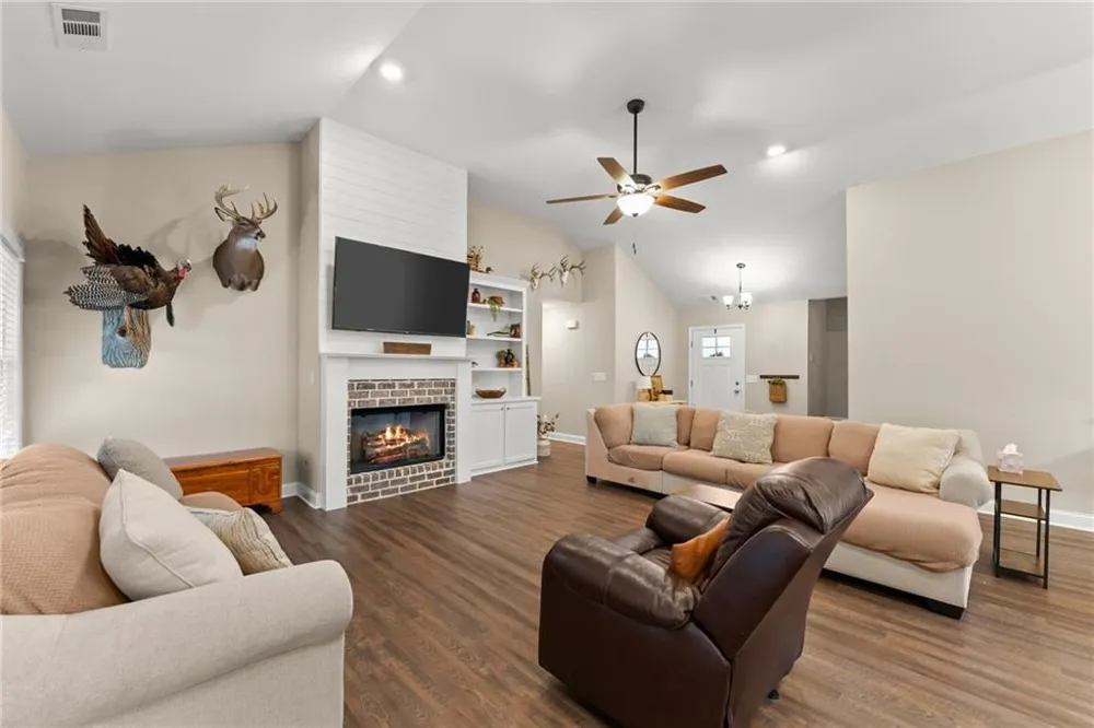60 Burts Crossing Drrive Dawsonville, GA 30534