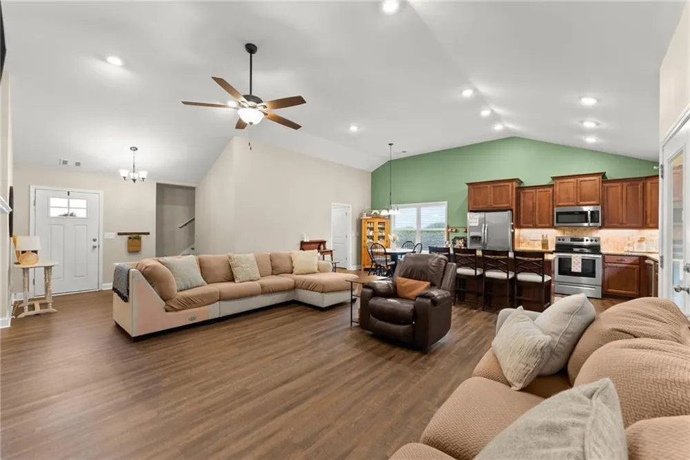60 Burts Crossing Drrive Dawsonville, GA 30534