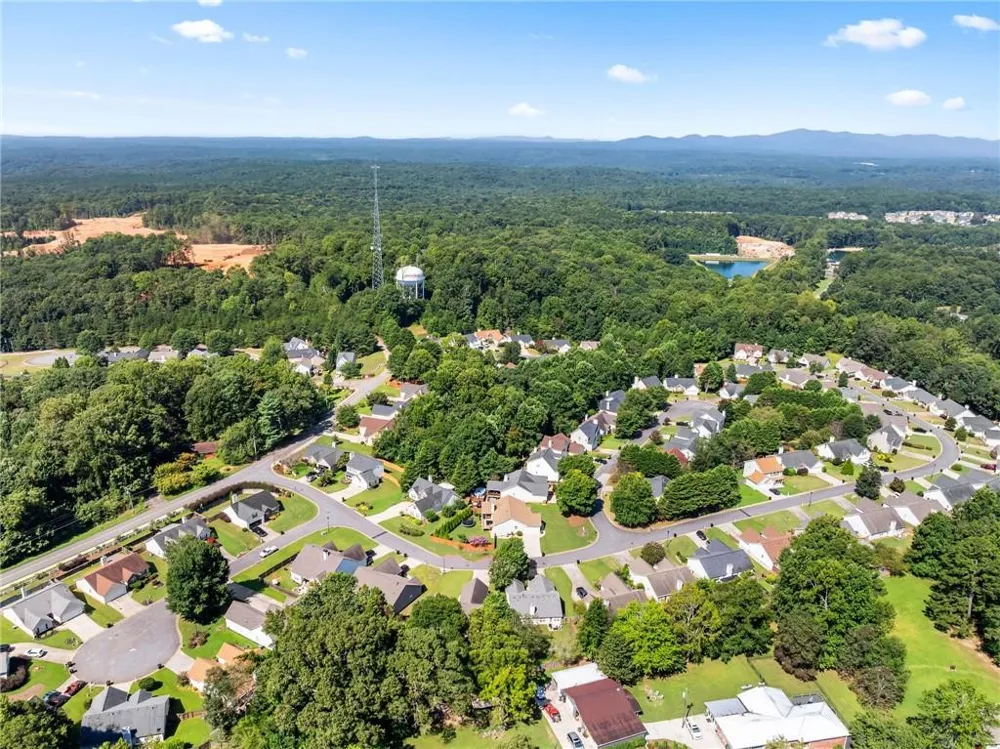 60 Burts Crossing Drrive Dawsonville, GA 30534