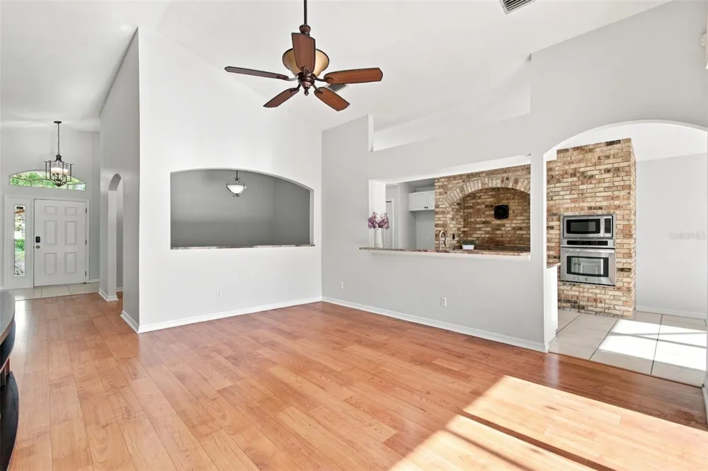 6637 THACKSTON DRIVE Riverview, FL 33578