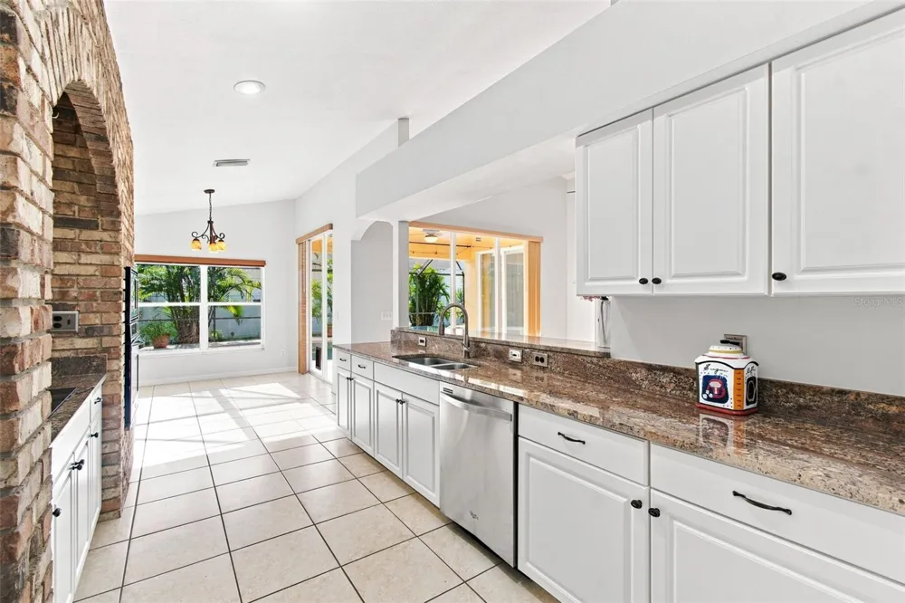 6637 THACKSTON DRIVE Riverview, FL 33578