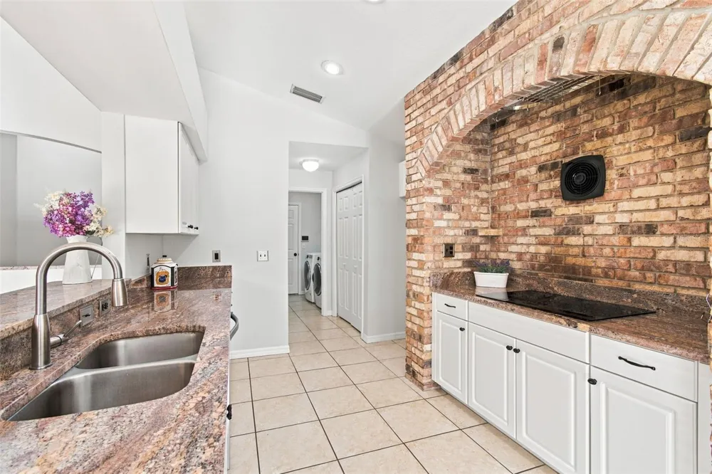 6637 THACKSTON DRIVE Riverview, FL 33578