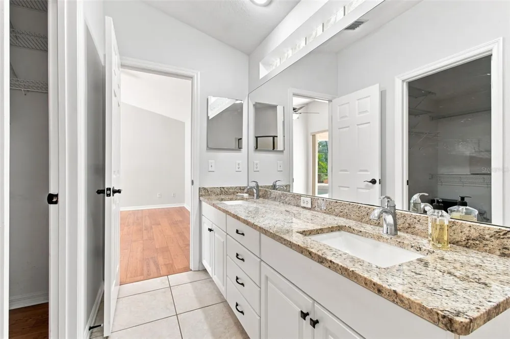 6637 THACKSTON DRIVE Riverview, FL 33578