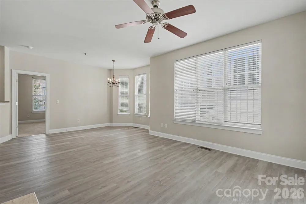 6858 Park Place Drive Charlotte, NC 28262