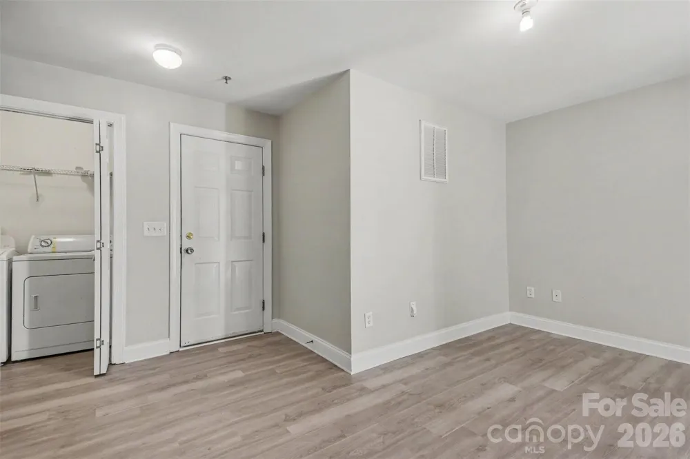 6858 Park Place Drive Charlotte, NC 28262
