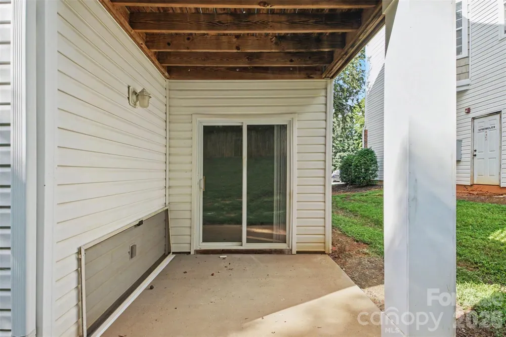 6858 Park Place Drive Charlotte, NC 28262