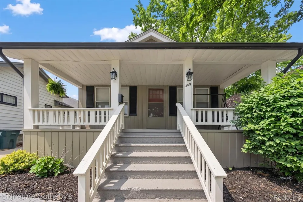 388 Channing Street Ferndale City, MI 48220