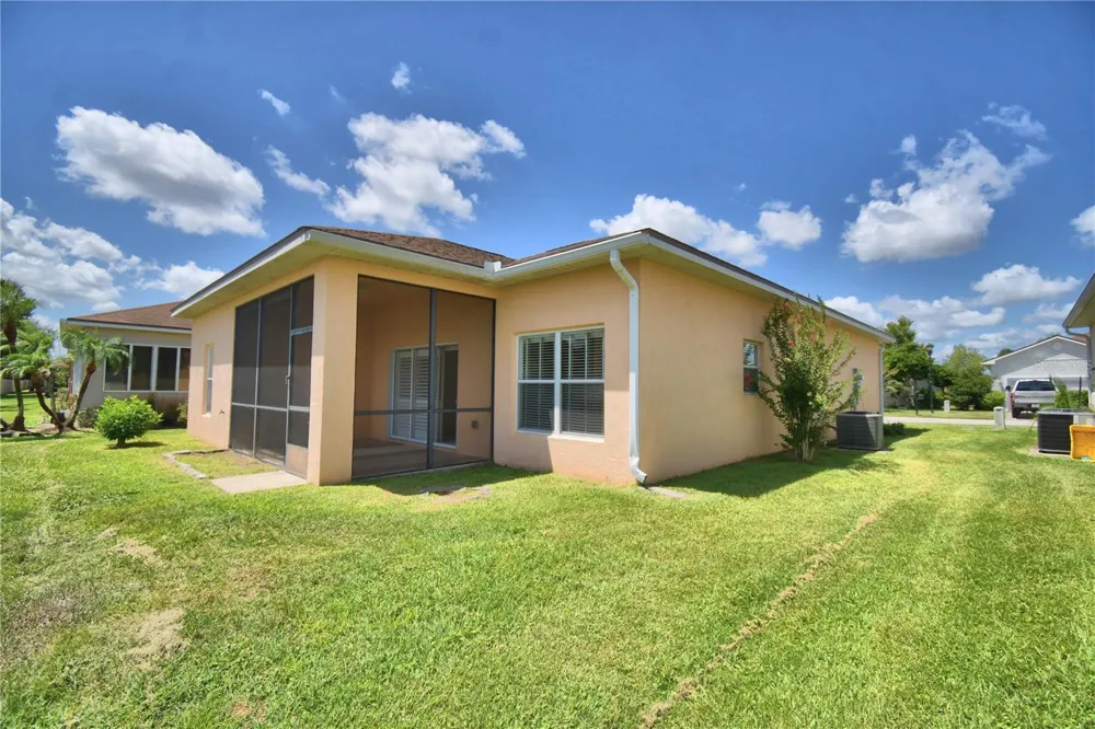 2338 SALZBURG LOOP Winter Haven, FL 33884