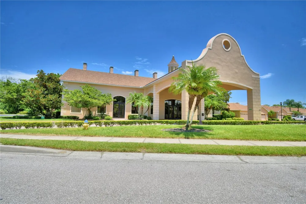 2338 SALZBURG LOOP Winter Haven, FL 33884