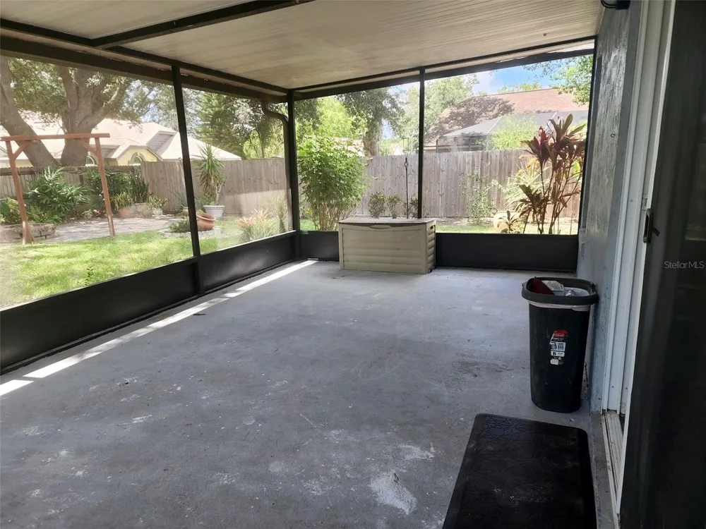 8070 VILLAGE GREEN ROAD Orlando, FL 32818