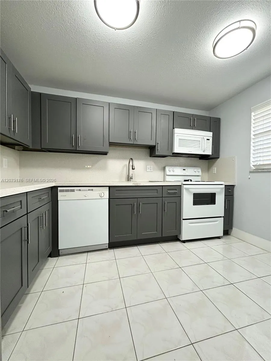 3253 Foxcroft Rd #G110 Miramar, FL 33025