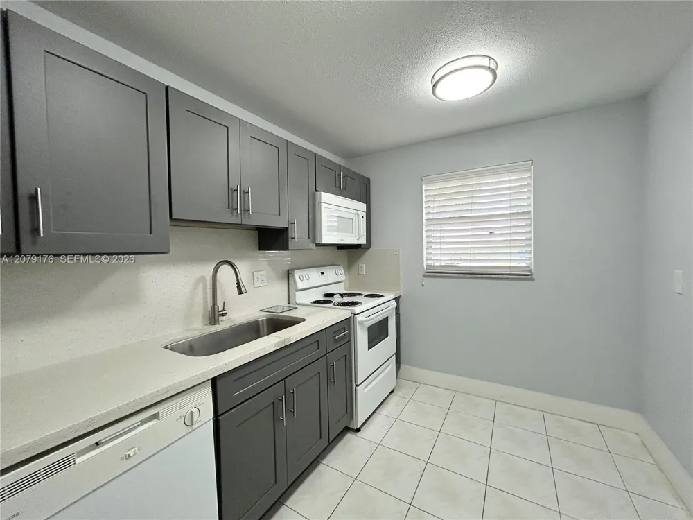 3253 Foxcroft Rd #G110 Miramar, FL 33025