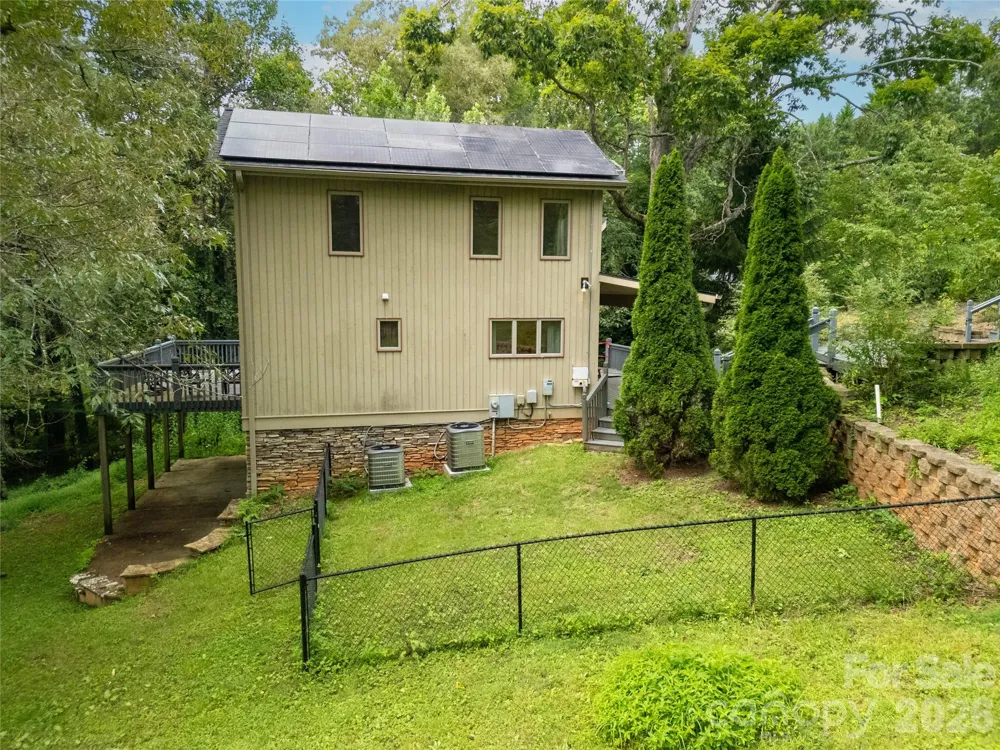 72 Memory Lane Brevard, NC 28712