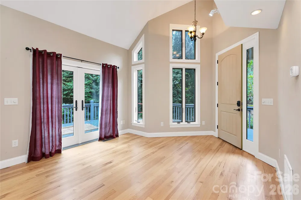 72 Memory Lane Brevard, NC 28712