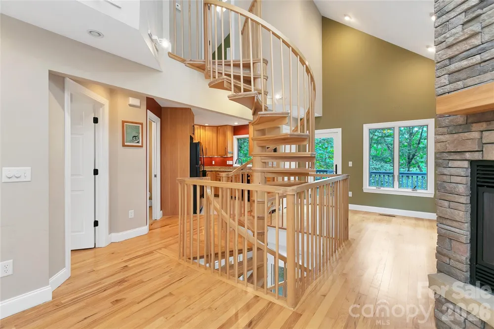 72 Memory Lane Brevard, NC 28712