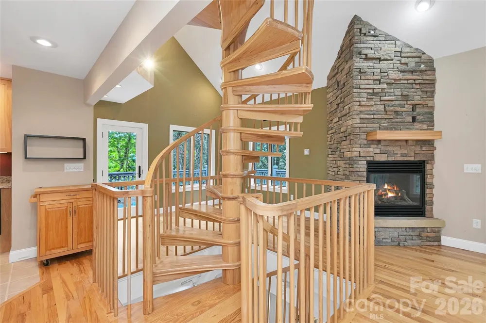 72 Memory Lane Brevard, NC 28712