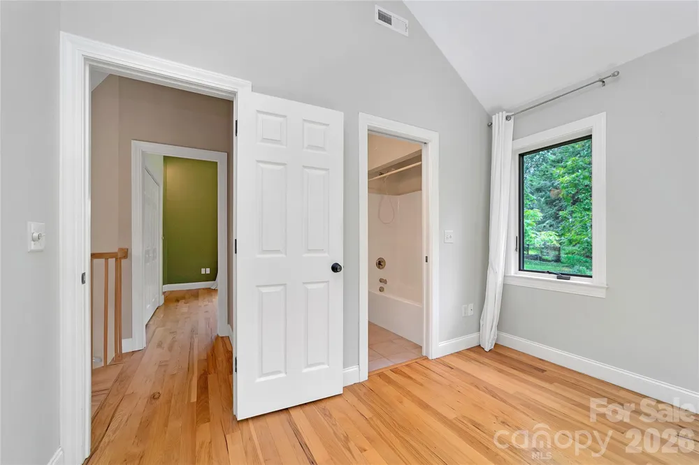 72 Memory Lane Brevard, NC 28712