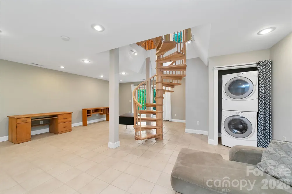 72 Memory Lane Brevard, NC 28712