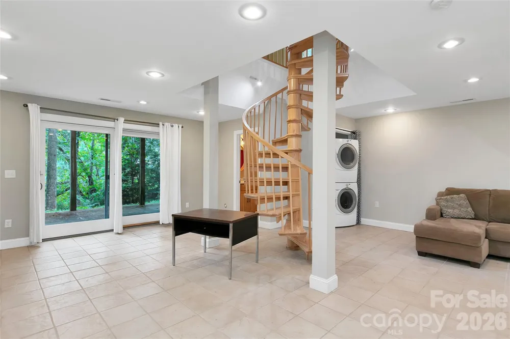 72 Memory Lane Brevard, NC 28712