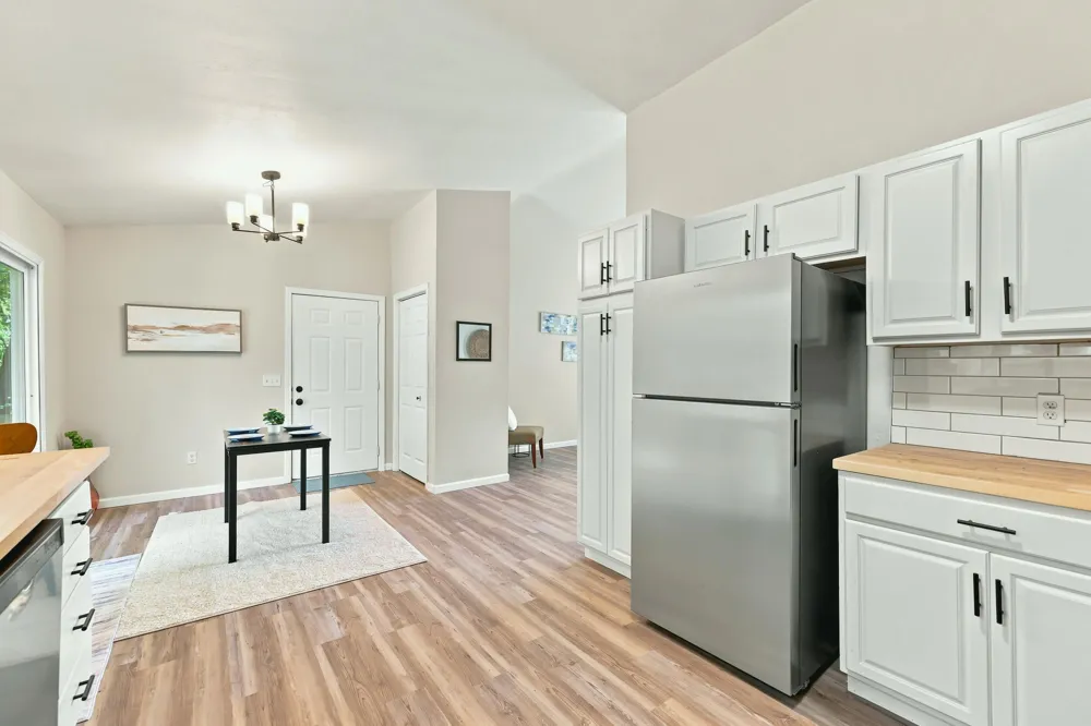 2046 Roberts Road Muskegon, MI 49445
