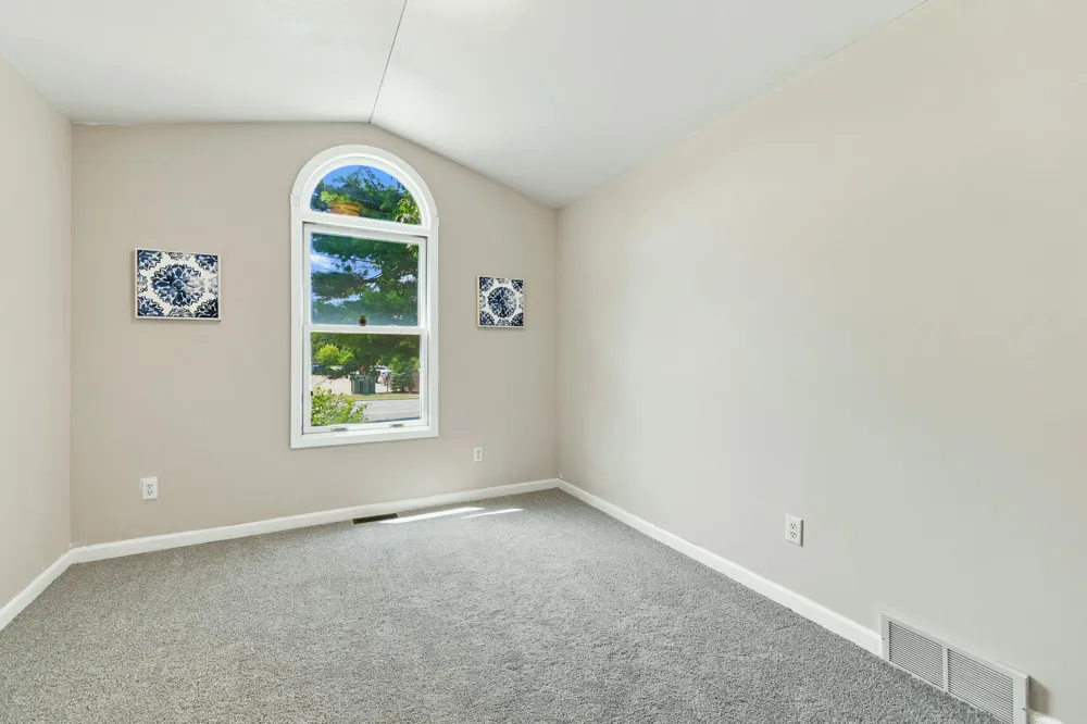2046 Roberts Road Muskegon, MI 49445