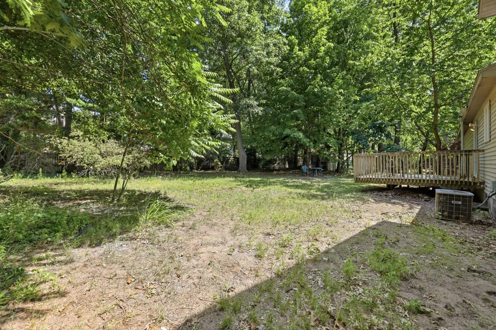 2046 Roberts Road Muskegon, MI 49445