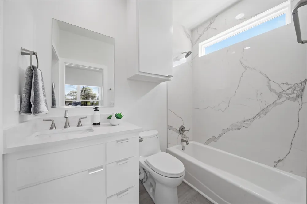208 W Houston Street Broken Arrow, OK 74012