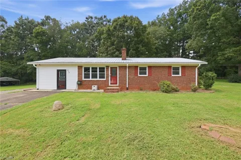 212 Circle Drive