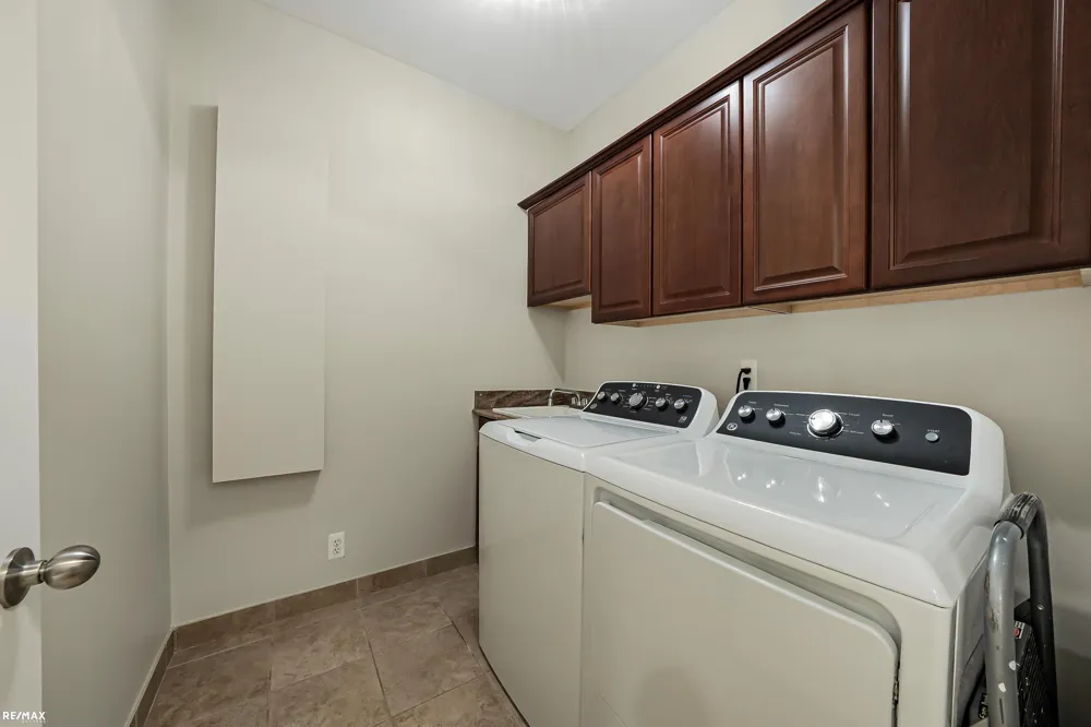 53183 Celtic Drive Shelby Charter Township, MI 48315