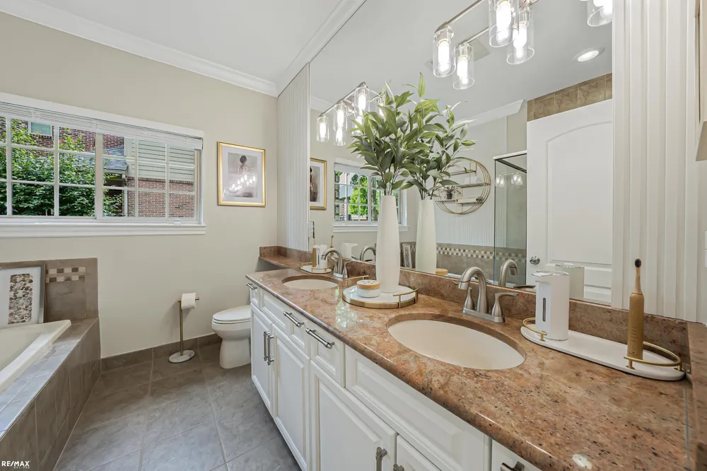 53183 Celtic Drive Shelby Charter Township, MI 48315