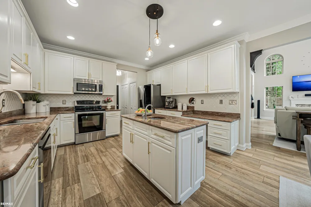 53183 Celtic Drive Shelby Charter Township, MI 48315