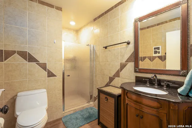 117 HILLTOP DR Kerrville, TX 78028