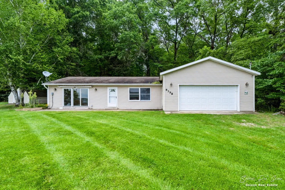 8398 Hidden Trail Orleans, MI 48865