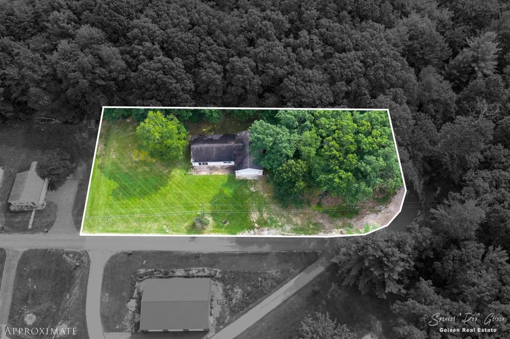 8398 Hidden Trail Orleans, MI 48865