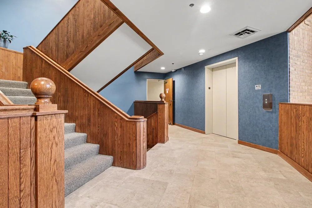 2115 Nature Cove Court #203 Ann Arbor, MI 48104