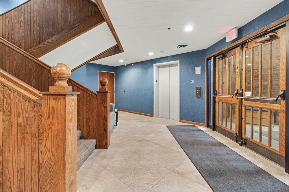 2115 Nature Cove Court #203 Ann Arbor, MI 48104