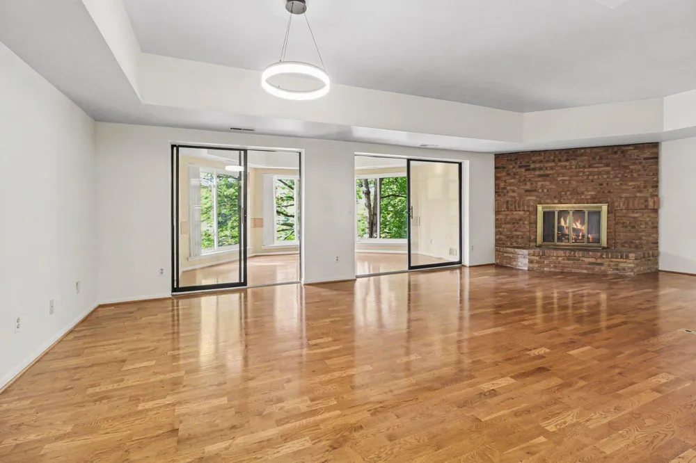 2115 Nature Cove Court #203 Ann Arbor, MI 48104