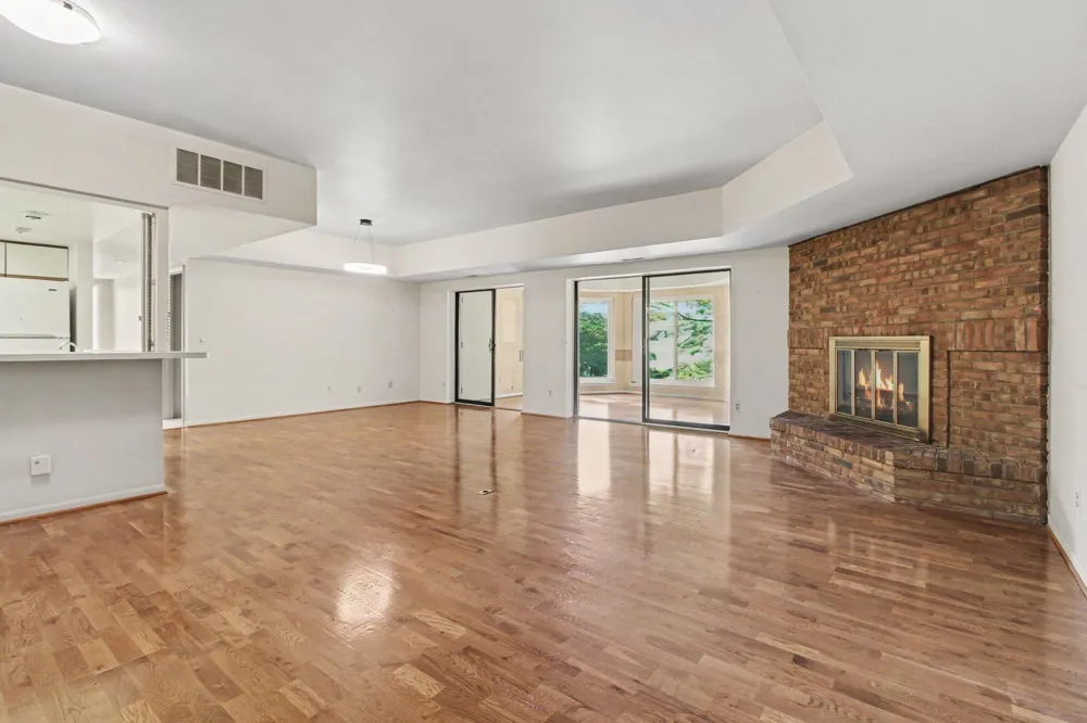 2115 Nature Cove Court #203 Ann Arbor, MI 48104