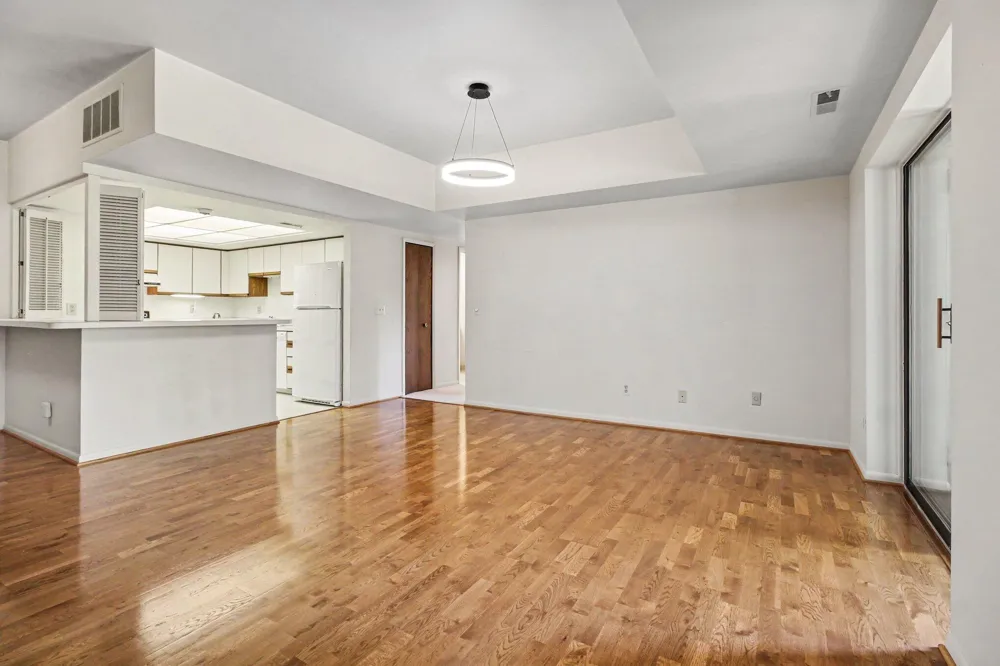 2115 Nature Cove Court #203 Ann Arbor, MI 48104