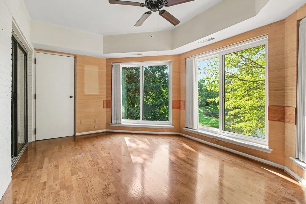2115 Nature Cove Court #203 Ann Arbor, MI 48104