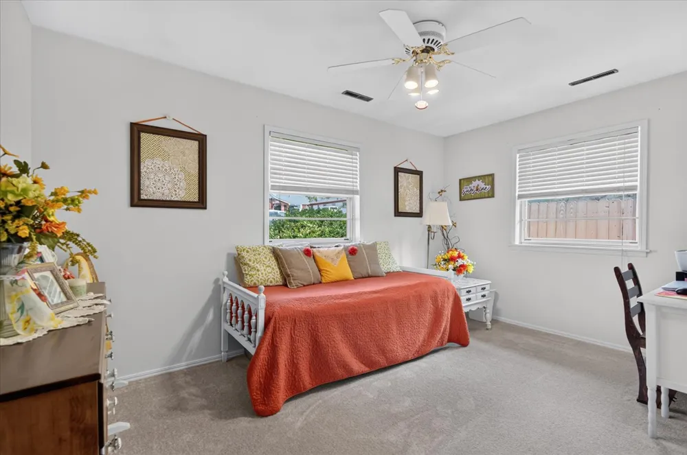 5615 Harvard Drive Bartlesville, OK 74006