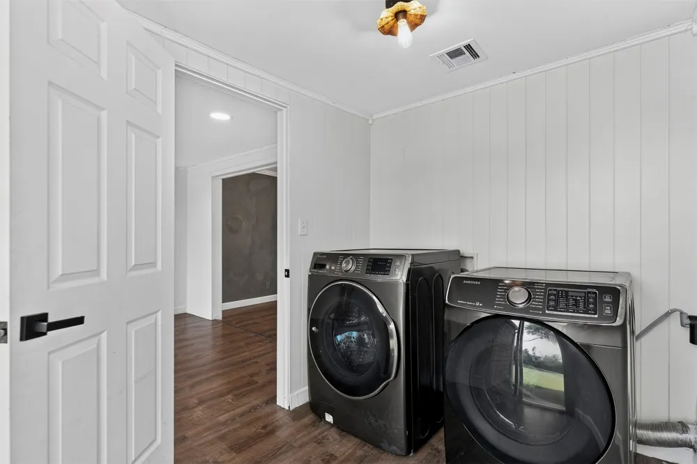 2127 W 46th Place Tulsa, OK 74107