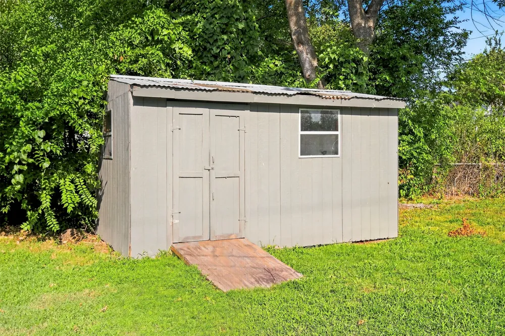 2127 W 46th Place Tulsa, OK 74107