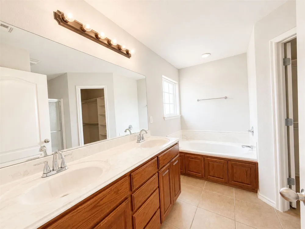 12141 108th EastAvenue Collinsville, OK 74021