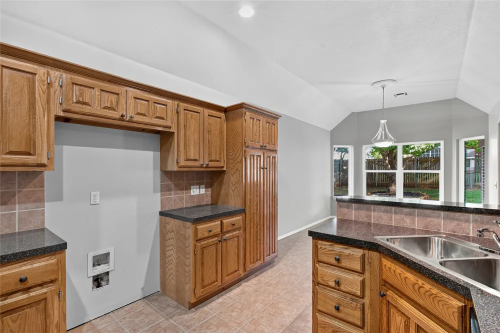 10221 E 113th Street S Bixby, OK 74008
