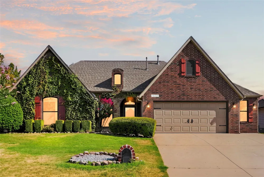 10221 E 113th Street S Bixby, OK 74008