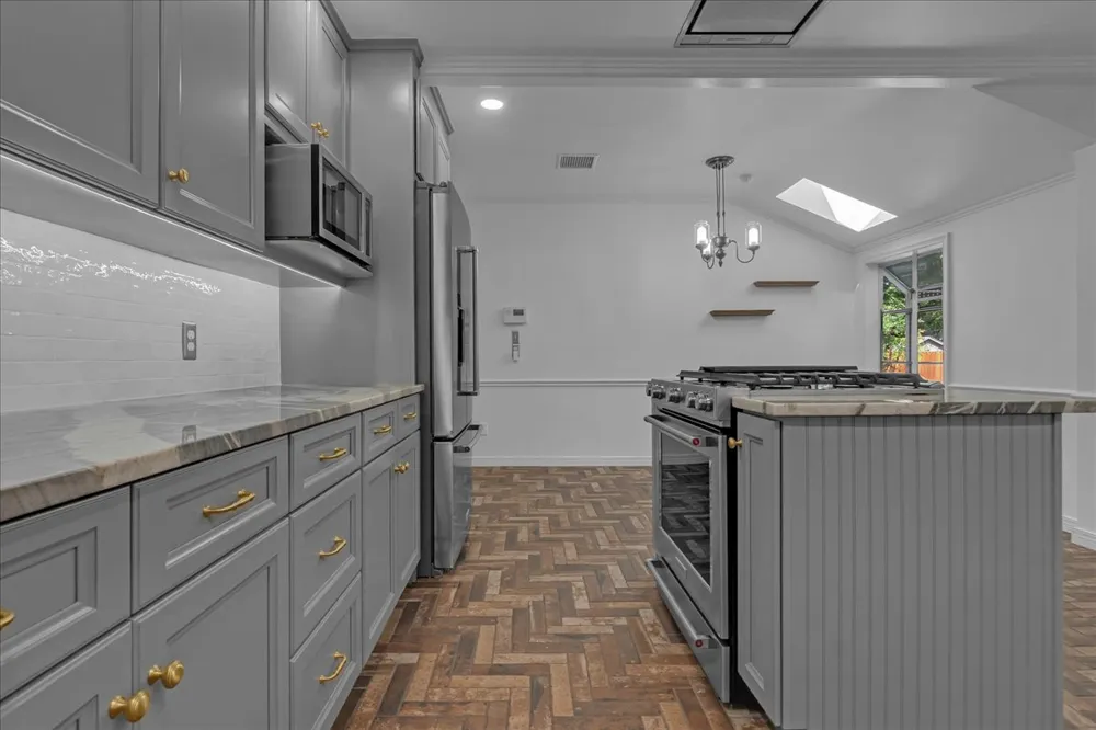 1535 E 36th Place Tulsa, OK 74105